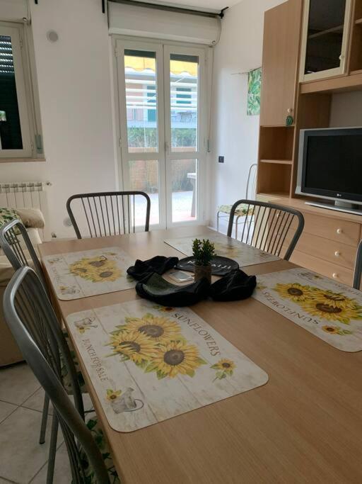 Appartamento Tranquillo Con Patio E Piscina La Caduta Екстериор снимка