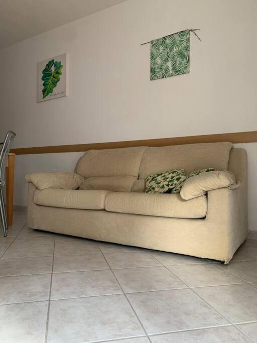 Appartamento Tranquillo Con Patio E Piscina La Caduta Екстериор снимка